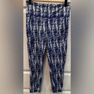 Vineyard Vines Womens Leggings Performance Capri Blue & White Pattern Size Small